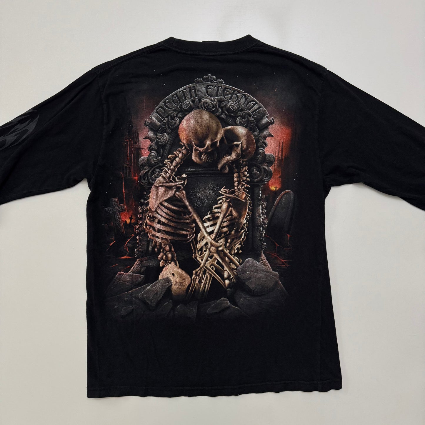 Longsleeve Graphic Tee