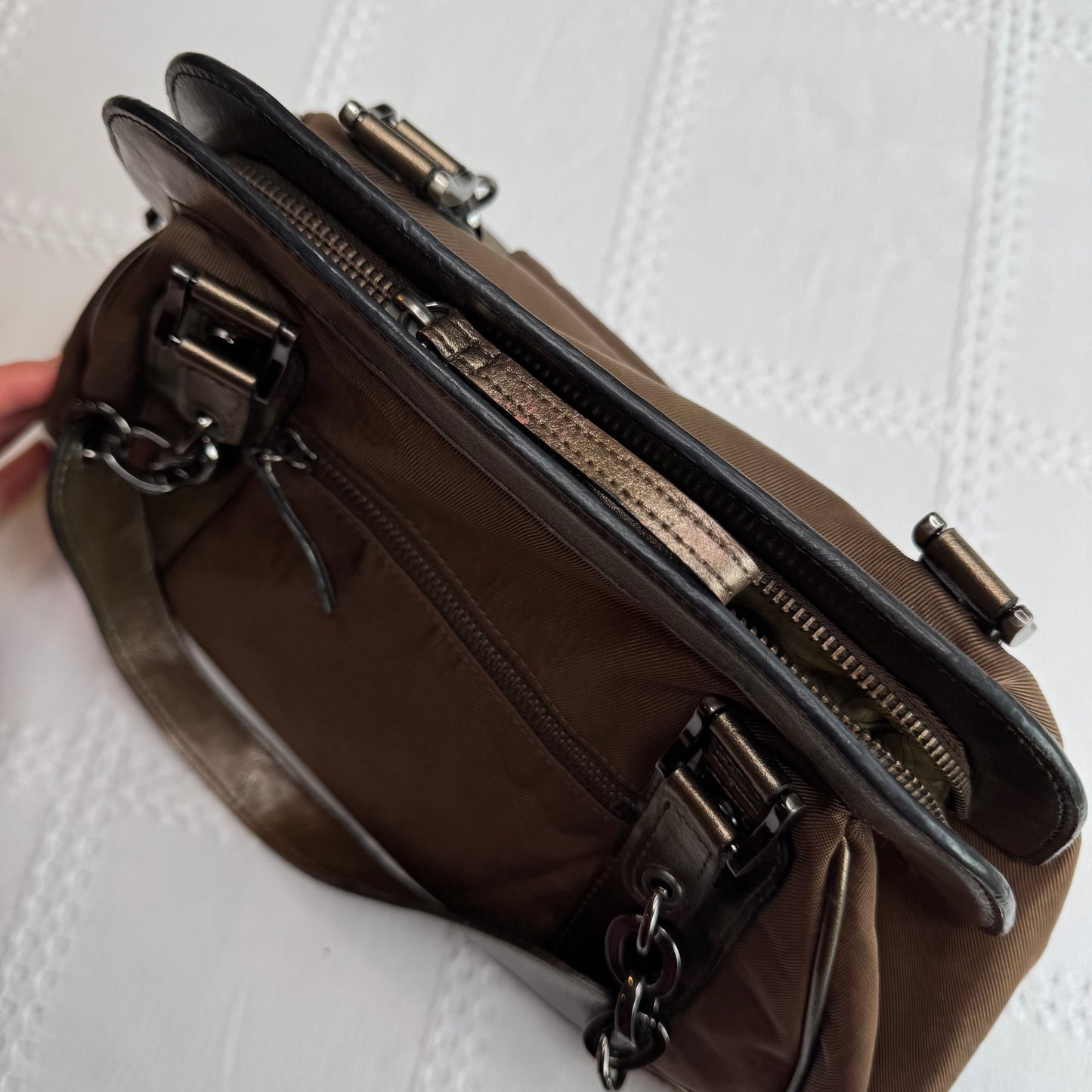 Guess 00s Brown Bag