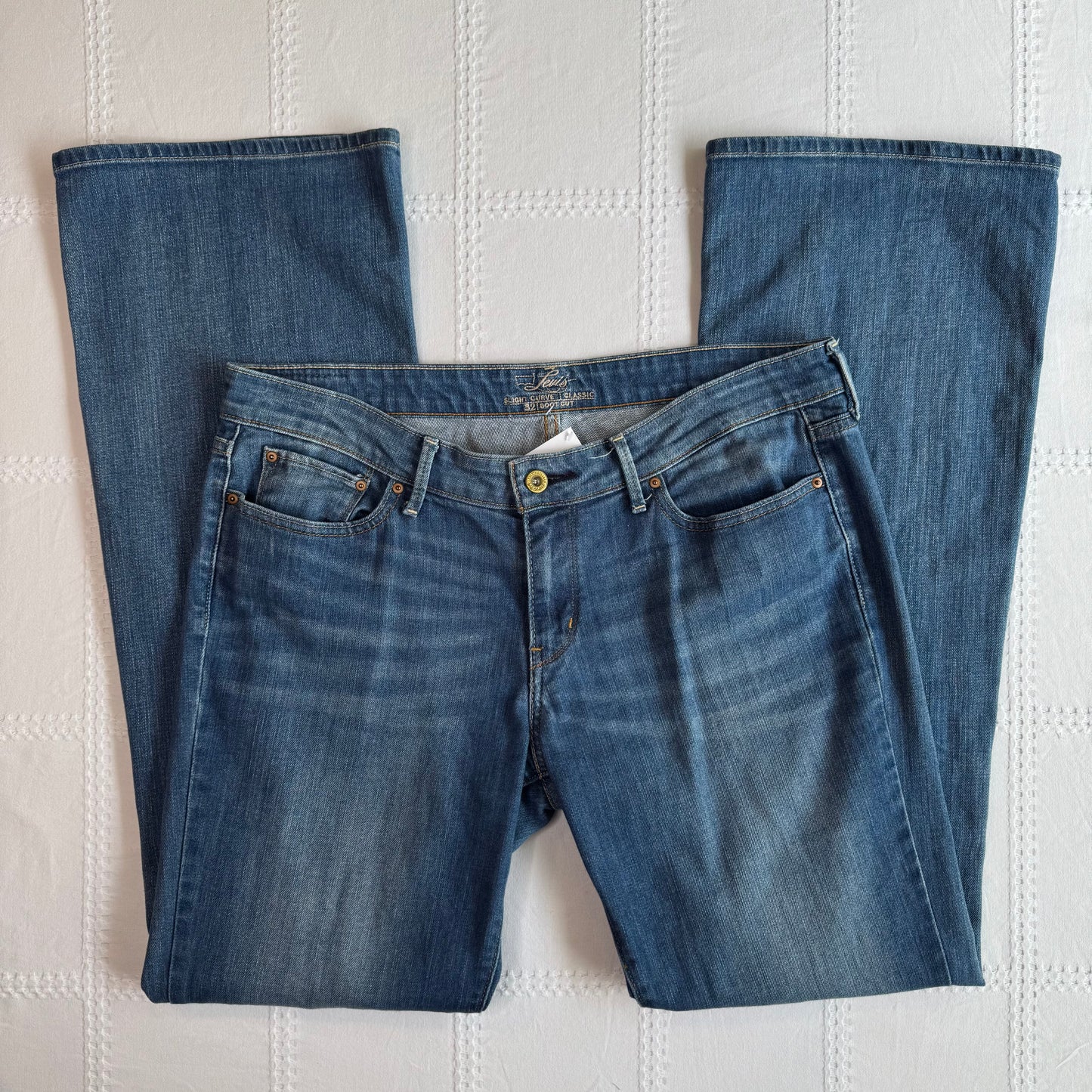 Levi’s Low Rise Flare Jeans