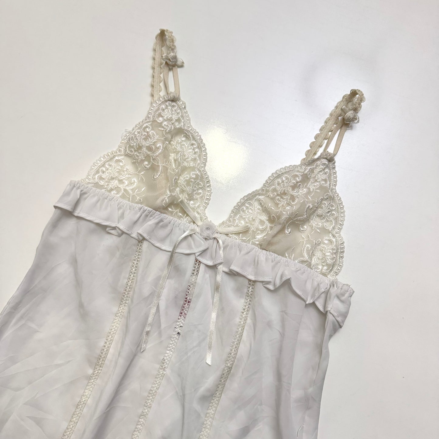 White Lace Bust Cami